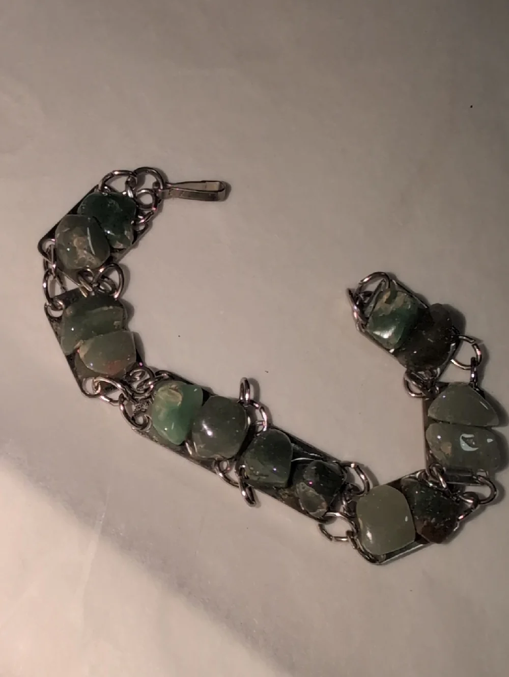 🌸2/$35🌸 Handcrafted Green Stone Silver Chain Link Bracelet - Picture 1 of 10